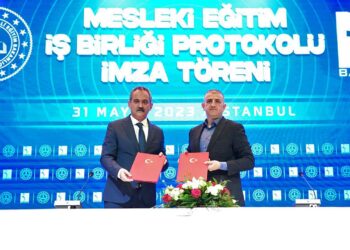 MEB ve Baykar arasında anlaşma sağlandı! Baykar Bursu, başarılı öğrencilere verilecek!