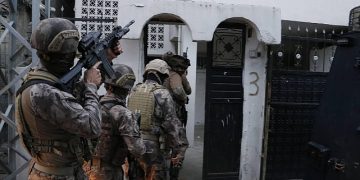 23 ilde gerçekleştirilen operasyonda 74 kişi DAEŞ bağlantısı nedeniyle gözaltına alındı