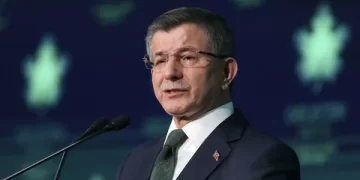 Davutoğlu’ndan 3 partiye grup kurma çağrısı