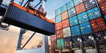 Dış ticaret açığı, Ocak-Nisan döneminde 43,5 milyar dolara çıktı