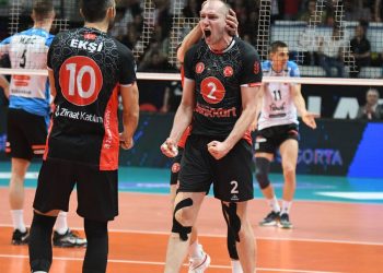 Efeler liginde şampiyon Ziraat Bankkart