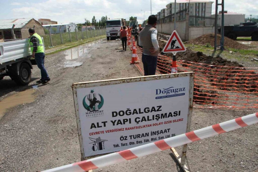 mus malazgirt te dogalgaz calismalari basladi habermeydan