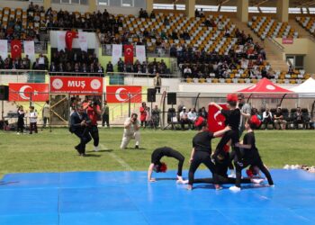 Muş’ta 19 Mayıs Atatürk’ü Anma, Gençlik ve Spor Bayramı coşkuyla kutlandı