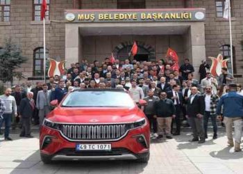 Muş’ta Togg’a yoğun ilgi gösterildi