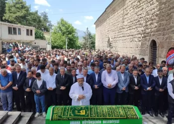 MHP Kozan İlçe Başkanı Nihat Atlı, son yolculuğuna uğurlandı