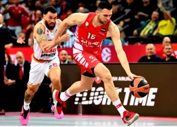 Olympiakos Monaco’yu Yıkıp Finale Çıktı