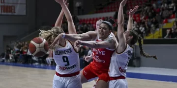 Potanın Perileri Almanya karşısında galip