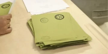 Seçmen kağıdı ve kimlik olmadan oy kullanılabiliyor mu?
