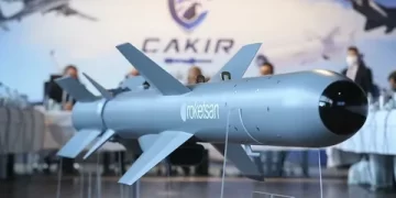 Dünyada ilk kez bir SİHA’dan seyir füzesi atıldı!