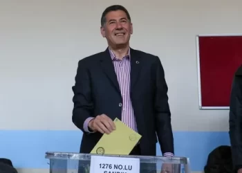 Sinan Oğan: Kimse oldu bittiye getirip “korsan” balkon konuşması yapmasın