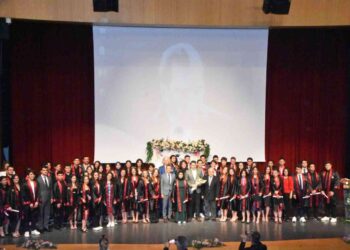 Sinop Fen Lisesi’nde mezuniyet heyecanı