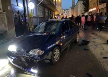 Sinop’ta alkollü sürücü motosiklete çarptı