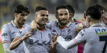 Türkiye Kupası’nda Fenerbahçe’nin finaldeki rakibi Başakşehir