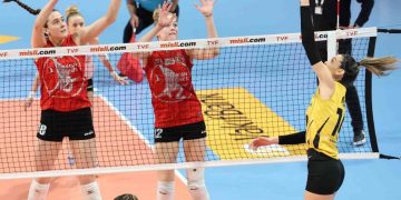 VakıfBank, THY’yi 3-1 mağlup ederek üçüncü oldu