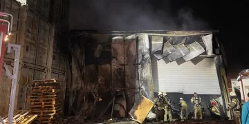 İstanbul’da bir lojistik deposunda yangın çıktı