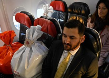 Türkiye’ye yurt dışından oy pusulaları diplomatik kuryeler aracılığıyla gönderiliyor