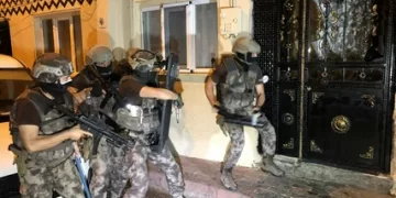 4 ilde uyuşturucu operasyonu: 51 kişi tutuklandı