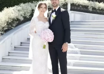 Oyuncu Eda Ece ve basketbolcu Buğrahan Tuncer evlendi!