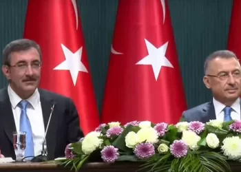 Cumhurbaşkanı Yardımcısı Fuat Oktay görevini Cevdet Yılmaz’a devrediyor
