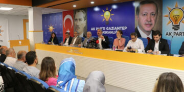 Abdulhamit Gül’den Kılıçdaroğlu’na anket cevabı