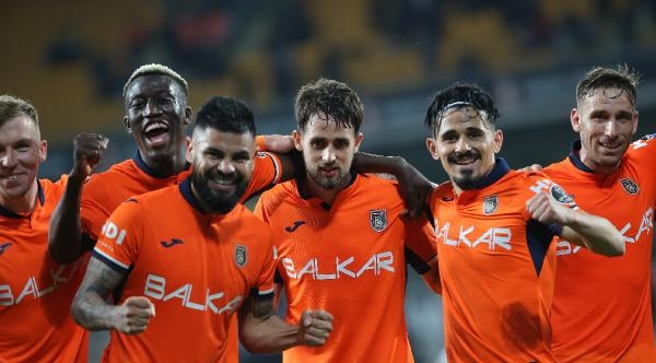 basaksehir trabzonspor u 3 golle gecti habermeydan