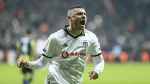 burak yilmaz futbolu birakti2 habermeydan