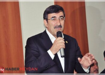 Cevdet Yılmaz Kimdir? Geçmişte Hangi Görevlerde Bulundu?