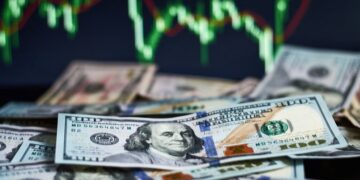 Yıl sonuna ilişkin dolar kuru beklentisi açıklandı