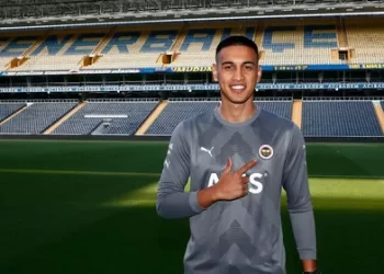 Fenerbahçe, İrfan Can Eğribayat'ın bonservisini aldı Fenerbahçe, İrfan Can Eğribayat’ın bonservisini aldı