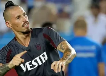Futbolu bırakma kararı alan Trabzonspor’lu Marek Hamsik kimdir?