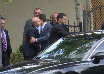 İmamoğlu, Kılıçdaroğlu ile yapılan görüşmenin ardından ilk açıklamasını yaptı