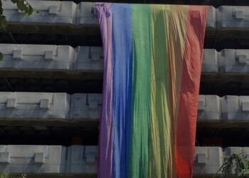 21. İstanbul Onur Yürüyüşü’nde Nişantaşı’nda gökkuşağı bayrağı dalgalandı