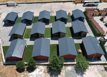 Gaziantep İslahiye’de inşa edilen kalıcı konutlar teslim edildi