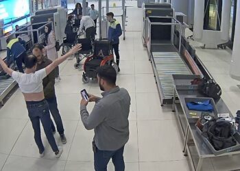 Külçe altın operasyonu İstanbul Havalimanı’nda gerçekleşti