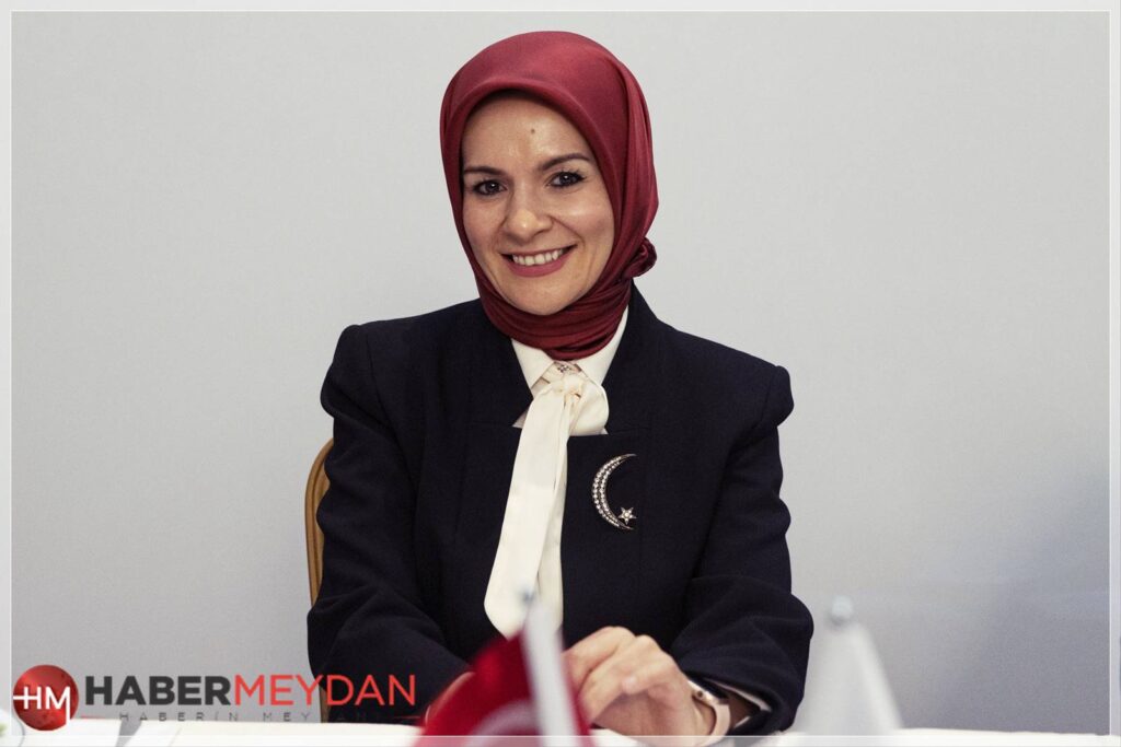 mahinur ozdemir 1