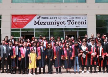 Muş Alpaslan Üniversitesi 2022-2023 mezuniyet töreni