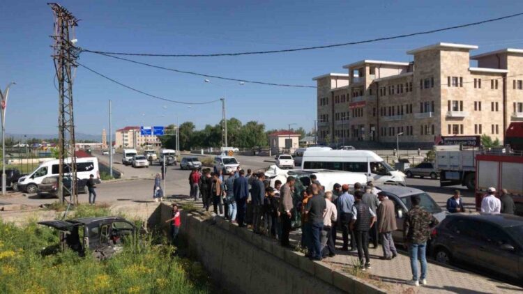 mus ta bulanik ta trafik kazasi 9 yarali habermeydan 1