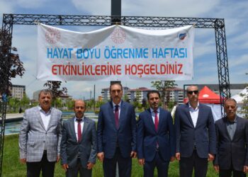 Muş’ta kadınların kurslarda yaptığı ürünler sergilendi
