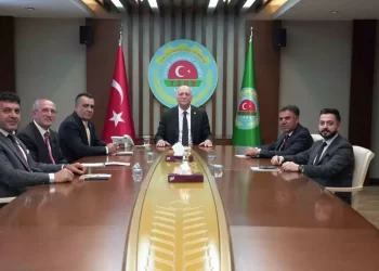 Muşlu çiftçilerin sıkıntıları TZOB Başkanı Şemsi Bayraktar’a anlatıldı