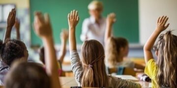 Zorunlu hizmet affı, öğretmenler için Resmi Gazete’de duyuruldu