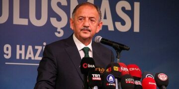 Bakan Özhaseki, 300 bin konut hakkında açıklama yapıyor