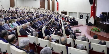YÖK Başkanı Özvar açıkladı: Öğrencilerimizin barınma sorunlarıyla ilgilenmemiz gerekmektedir