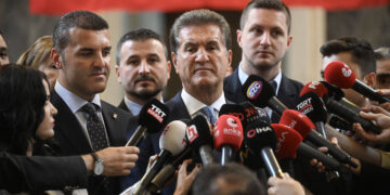Mustafa Sarıgül açıkladı: Kılıçdaroğlu’nun yanında olmaya devam edeceğiz