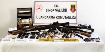 Sinop merkezli silah kaçakçılığı operasyonu: 17 gözaltı