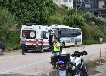 Sinop’ta motosiklet devrildi