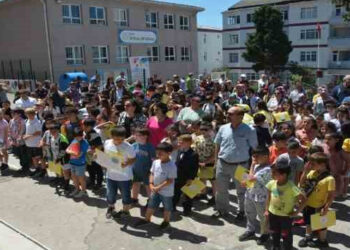 Sinop’ta öğrencilerin karne heyecanı
