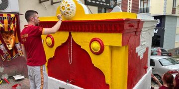 Sinop’ta Şampiyon Çeşme Sarı-Kırmızı Renklere Boyandı