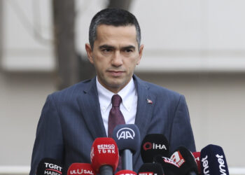 TİSK Başkanı Özgür Burak Akkol, ‘asgari ücret’ hakkında bir açıklama yapıyor