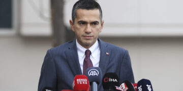 TİSK Başkanı Özgür Burak Akkol, ‘asgari ücret’ hakkında bir açıklama yapıyor