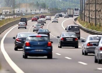 Bayram tatili nedeniyle Anadolu Otoyolu’nda trafik yoğunluğu: Ankara istikameti kalabalık, İstanbul istikameti ise sakin